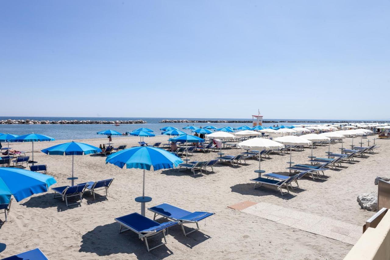 Hotel Primavera Sul Mare Lido Di Savio Exterior foto