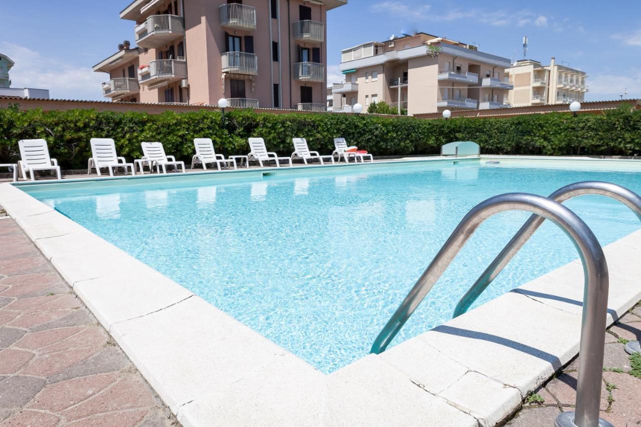 Hotel Primavera Sul Mare Lido Di Savio Exterior foto