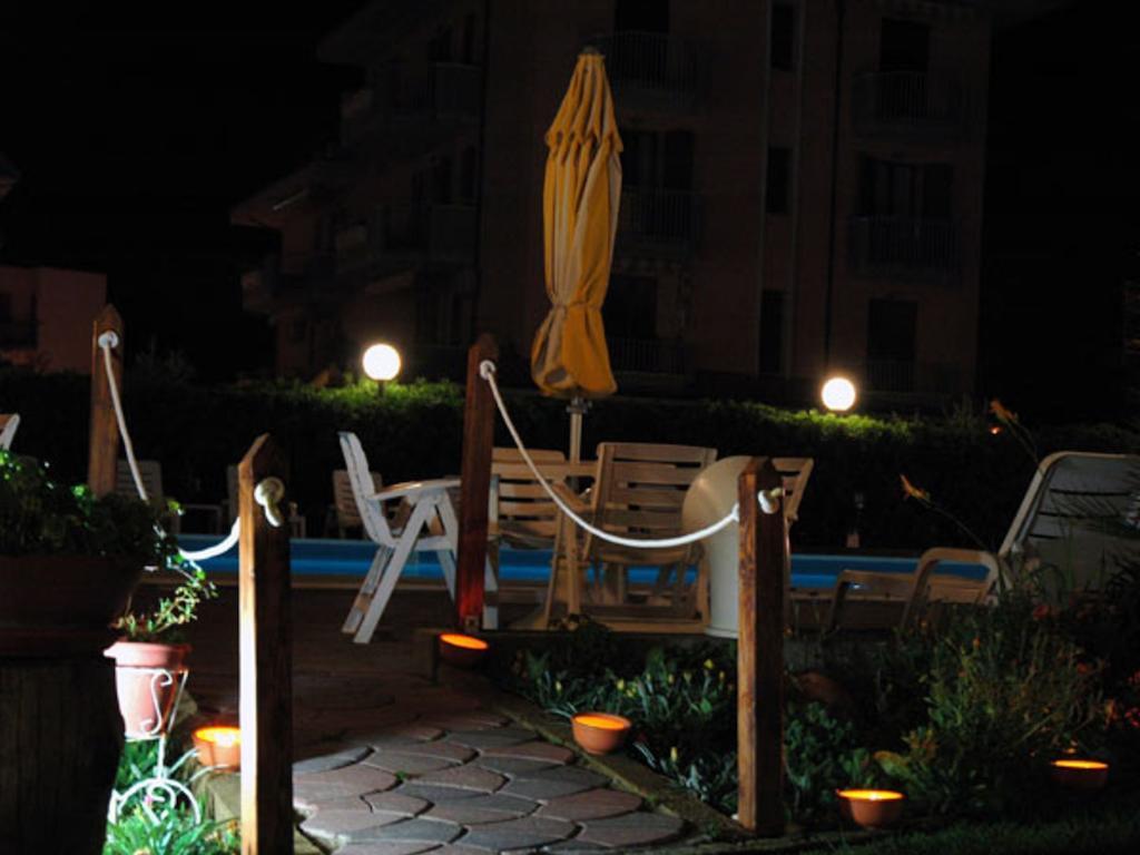 Hotel Primavera Sul Mare Lido Di Savio Exterior foto