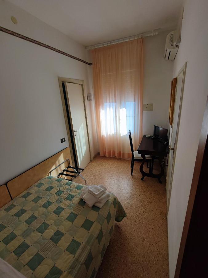 Hotel Primavera Sul Mare Lido Di Savio Exterior foto